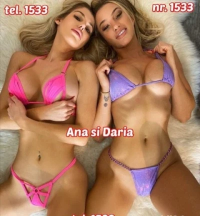 Doua papusi dulci si senzuale