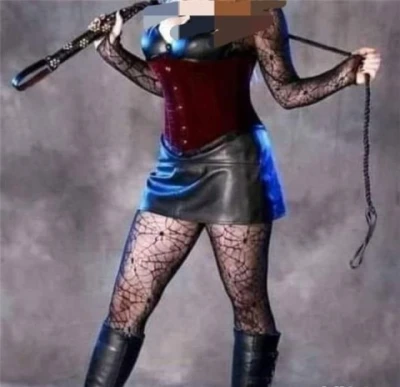 Lady Anita Stăpână sclavilor neascultători