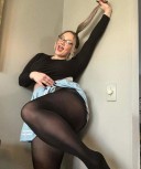 Relaxare!! Blonda cu forme!! - imagine 2