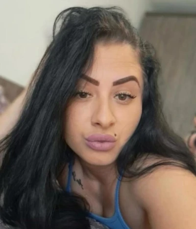 Bruneta sexy briliance
