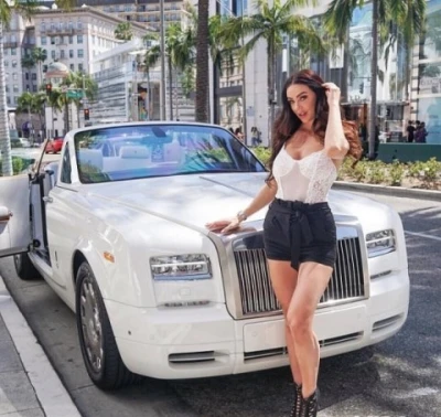 Cautam fete pentru New York, Las Vegas, Miami si Los Angeles