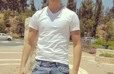 Bărbat Tânăr