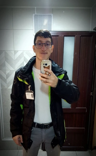 Caut partenera de viata