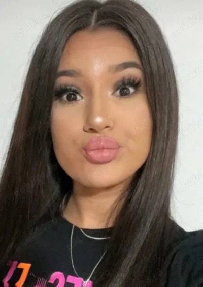 Adelina Show web sexting video
