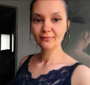 Brunetă nimfomana și fierbinte - imagine 1