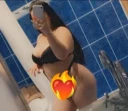 Bruneta sexy Noua în oraș - imagine 1