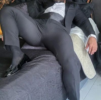 Tânăr 26 de ani masculin pentru domni Discreți