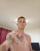 Buna sunt un stefan si imi doresc ceva serios si de durata - imagine 2