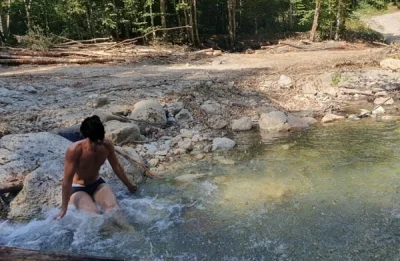 Doar pentru femei pufoase