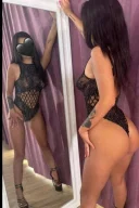 Bruneta sexi noua in orasul tau - imagine 2