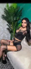 Lavinia transexuala 18 cu 4 in chilotei pericolata - imagine 1