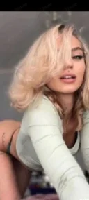 Carina transexuala tratament hormonal 18 cu 4 in chilotei - imagine 1