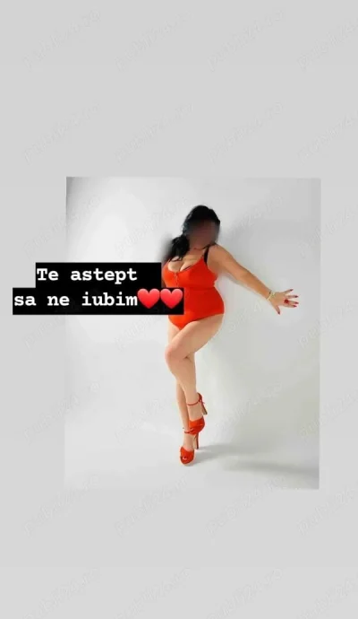 Doamna matura te astept la mine sa facem dragoste