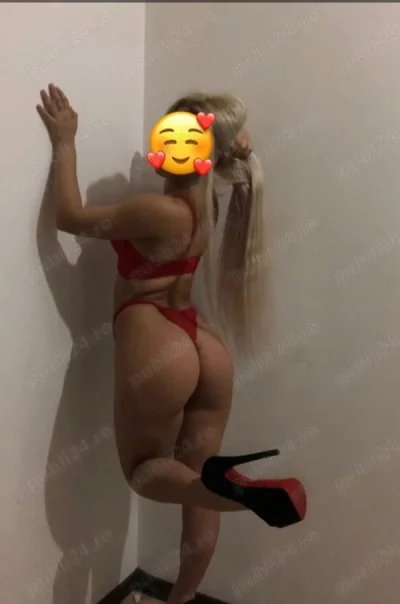 Blonda reala100 cu forme fac si deplsari