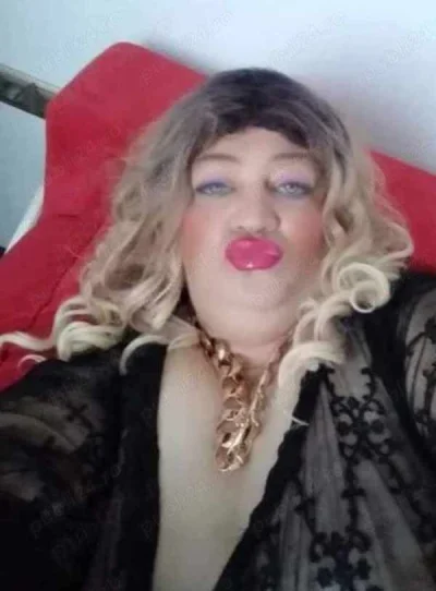 Doly transsexuala reala si adevarata cu sani