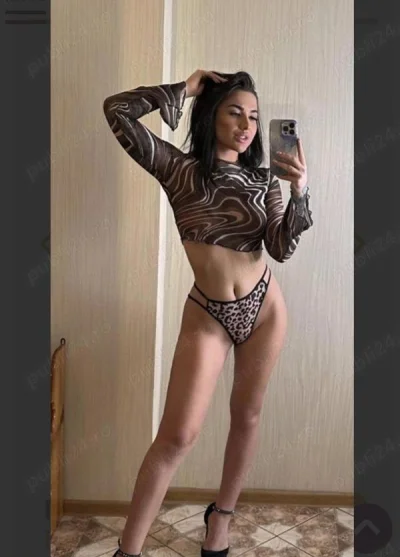Denisa bruneta