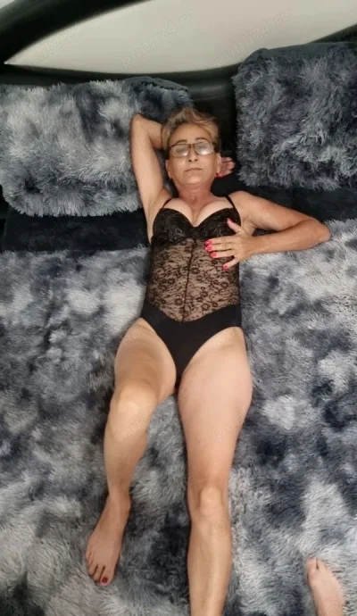 Raisa 56 ani doar deplasare sau online