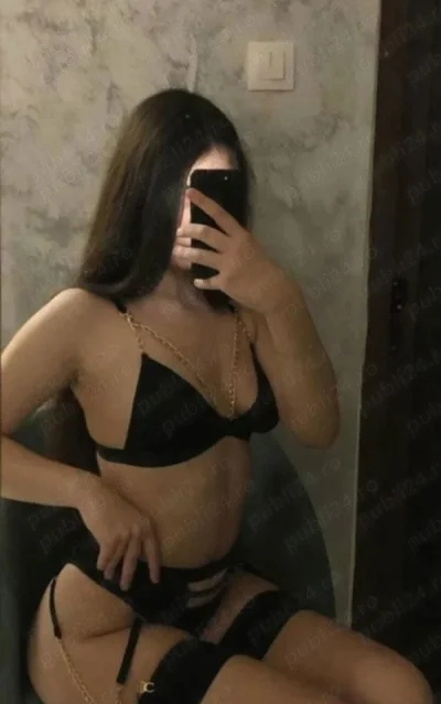 Te astept la mine la locatie