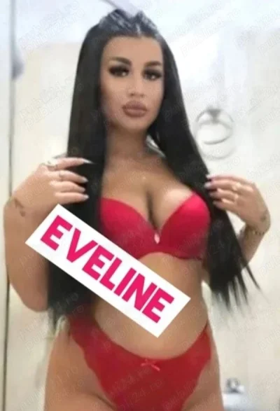 Bruneta sexy astazi am ajuns doar 3 zile
