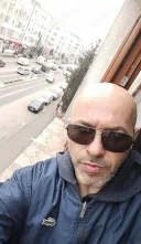 Cine vrea distractie pe masura sa ma sune - imagine 1