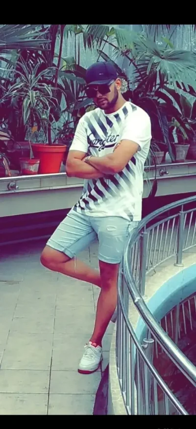 Salut nou pe orasul vostru astazi am ajuns
