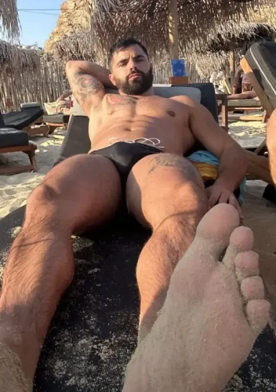 Fantezia ta chiar la tine in oras servicii totale dar si show la camera