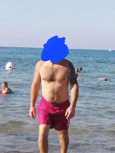 Caut doamne si domnisoare