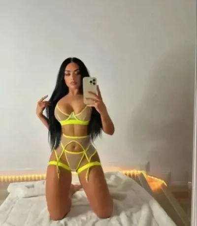 Natalia luxury escort