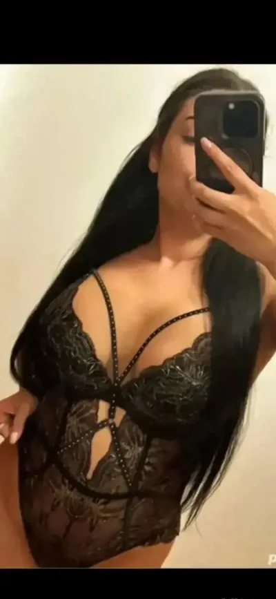 Alina senzual