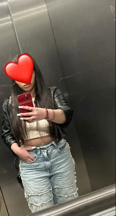 Hello my name is andreea 21 years selective location near metro stefan cel mare