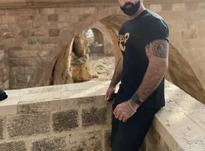 Salut ofer servicii de calitate activ si show la web