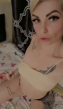 Buna sunt denisa - imagine 3