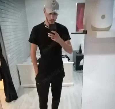 Tanar gay luka