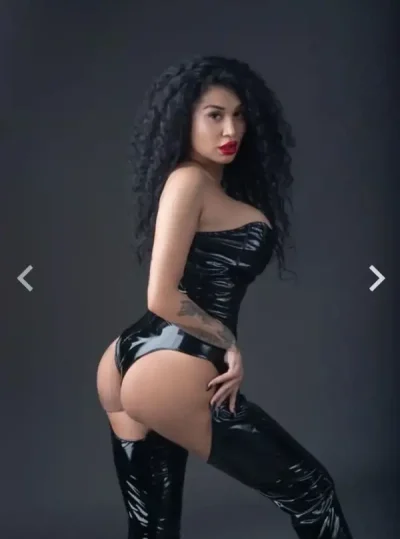 Aisha arab girl