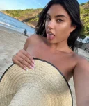 Transexuala ofer video chat sau detin filmulete - imagine 5