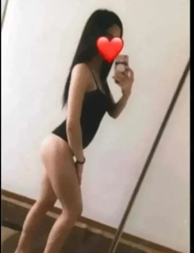Izabela doar deplasari