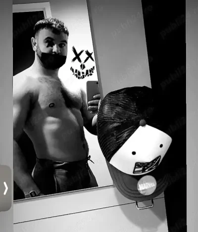 Escort masculin deplasari