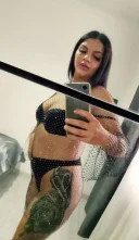 Fac totul fara graba total si imi place sa ma saruta - imagine 1