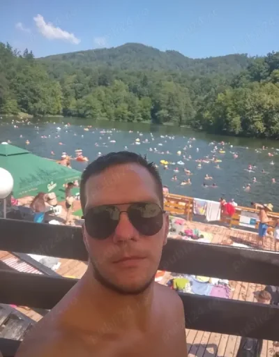 Domn 37 ani