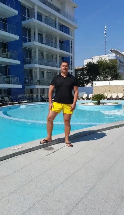 Caut partenera de viata