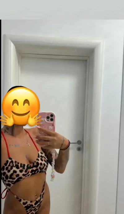 Noua in orasul tau party girls accept cuplu