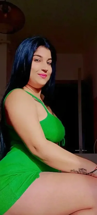 Buna ma numesc oana o fata cu forme reale servicii totale