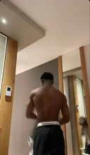 Sexy atletic puternic total - imagine 1