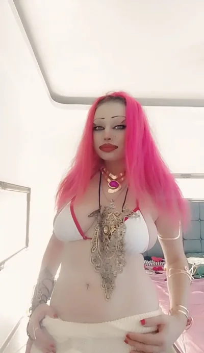 Larisa un nou look