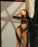 Latina girl reala 100 - imagine 3