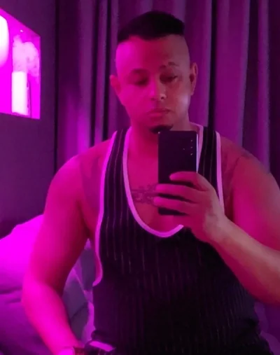 Tanar dotat xl pentru femei si cupluri dinponibil oricand mesaj doar pe what up
