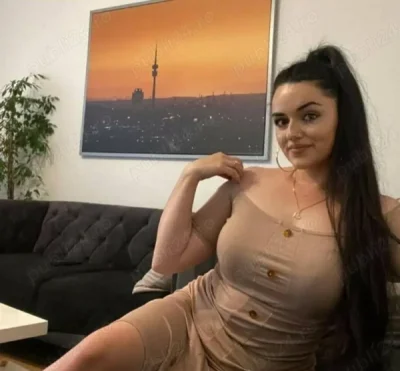 Bruneta focoasa