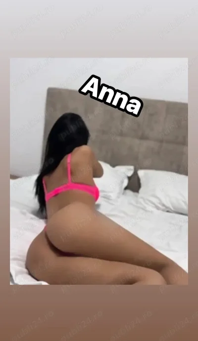Anna 21 ani