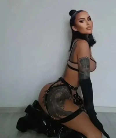 Buna sunt carla