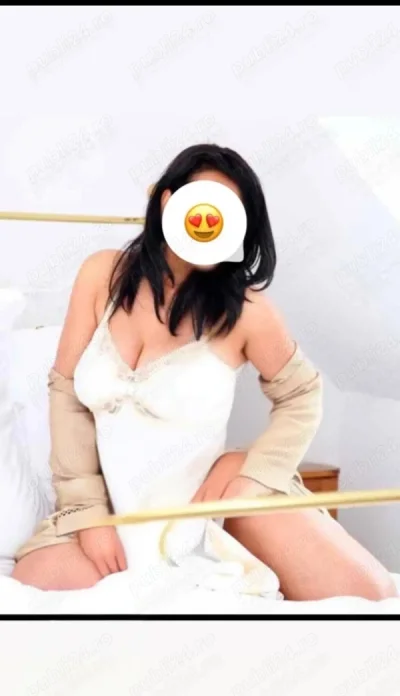 Răsfăț total de vis brunetă sexy